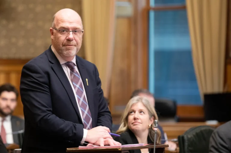 new-brunswick-universities-face-operating-grant-freeze-amidst-fiscal-restructuring-and-shifting-priorities