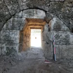 archaeological-discoveries-at-perge-stadium-reveal-a-dark-transition-to-gladiatorial-combat-and-public-executions-during-the-late-roman-empire
