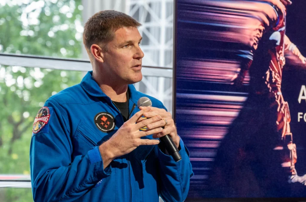 colonel-jeremy-hansen-a-canadian-physicists-ascent-to-lunar-orbit-on-artemis-ii