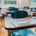 new-university-of-oregon-report-identifies-culturally-relevant-teaching-and-strong-family-connections-as-key-to-reducing-chronic-absenteeism