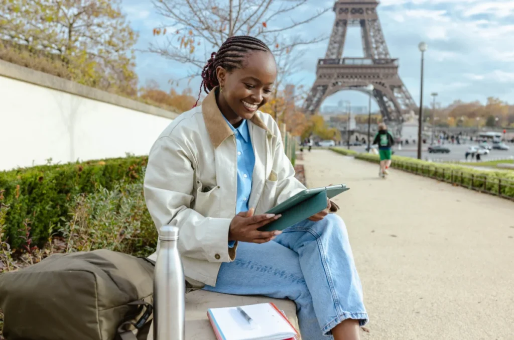 quebecs-bourse-frontenac-scholarship-a-gateway-to-global-governance-and-diplomatic-excellence-at-sciences-po-paris