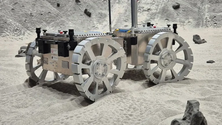 german-engineers-develop-bio-inspired-rover-wheels-that-swim-through-martian-sand-like-a-desert-lizard