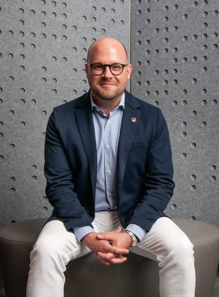 canadas-national-artificial-intelligence-strategy-ai-for-all-unveiled-with-significant-investment-in-research-and-talent