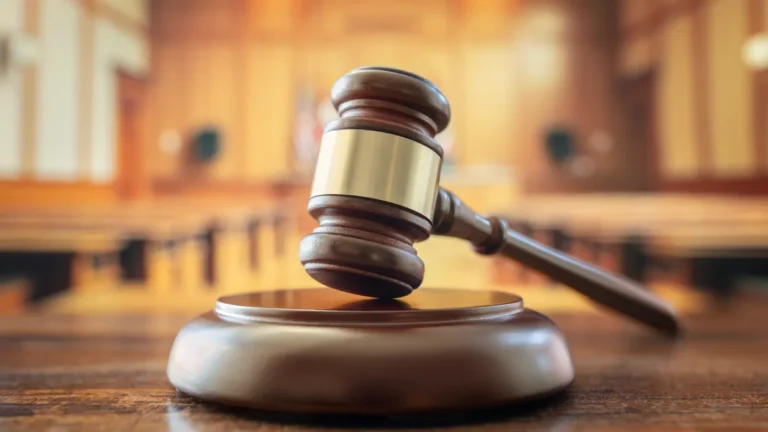federal-judge-strikes-down-controversial-100000-fee-for-foreign-worker-visas-citing-tax-law