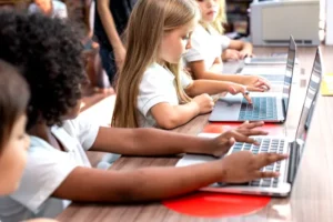 navigating-the-digital-divide-screen-time-policies-must-accommodate-students-with-disabilities
