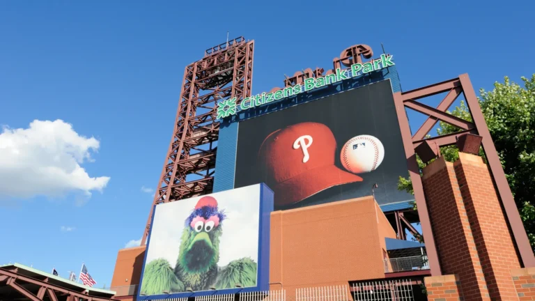 philadelphia-phillies-offer-behind-the-scenes-look-at-pro-sports-facility-operations-for-high-school-students