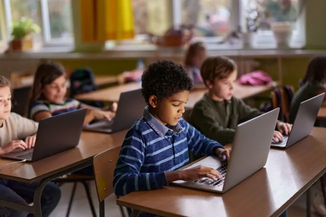 the-senate-subcommittee-on-education-and-the-american-family-confronts-the-dual-nature-of-artificial-intelligence-in-k-12-education