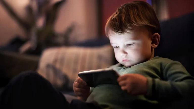 beyond-the-screen-new-finnish-research-challenges-long-held-assumptions-about-digital-habits-and-adolescent-cognitive-development