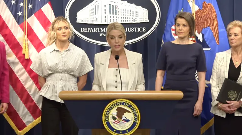 federal-courts-deliver-mixed-rulings-as-the-trump-administration-pressures-states-to-overhaul-transgender-and-diversity-policies-in-education
