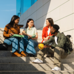 ottawa-extends-successful-program-to-recruit-french-speaking-international-students