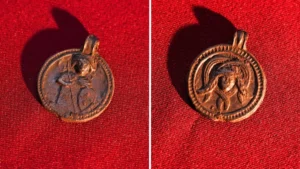 rare-11th-century-russian-medallion-unearths-a-fascinating-cultural-collision-between-christianity-and-pagan-mythology