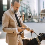 the-hidden-cost-of-screen-time-how-distracted-dog-walking-leads-to-abandoned-pet-waste-and-safety-hazards