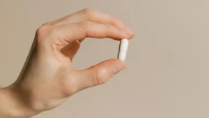 the-mind-over-matter-revolution-new-research-reveals-how-placebos-can-combat-cognitive-and-physical-decline-in-older-adults