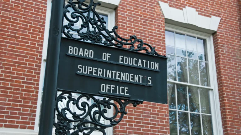 us-school-district-superintendent-turnover-stabilizes-to-17-4-percent-after-years-of-pandemic-era-turbulence