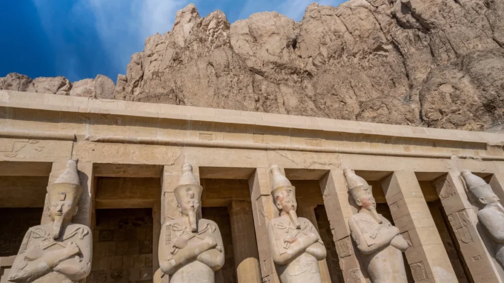 forensic-reexamination-of-5000-year-old-skulls-solves-century-old-mystery-of-ancient-egyptian-royal-retainer-sacrifices