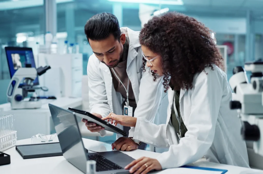 from-the-laboratory-to-the-marketplace-navigating-the-transition-from-doctoral-research-to-entrepreneurship