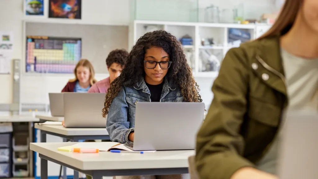 sat-scores-rise-across-all-demographics-for-second-consecutive-year-despite-overall-participation-dip