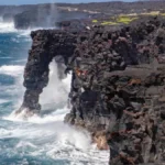 the-fall-of-holei-sea-arch-550-year-old-hawaiian-landmark-succumbs-to-the-pacific-ocean